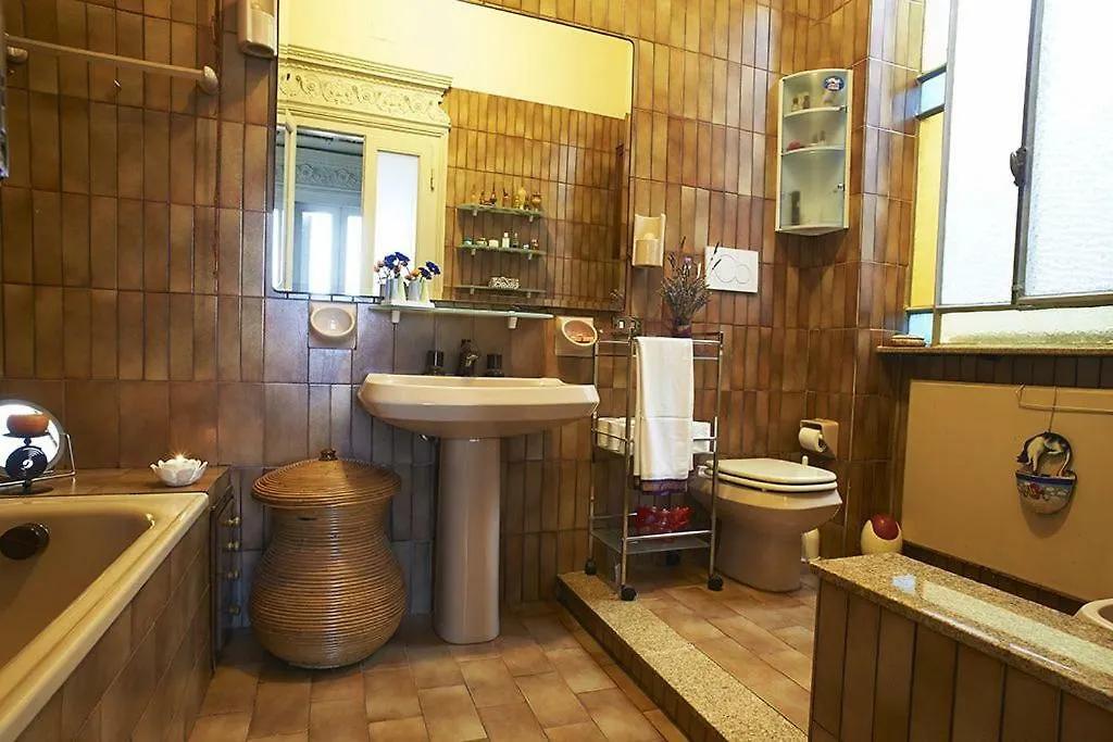 Butterflys B&B Suite Home Plasencia 0*,  Italia